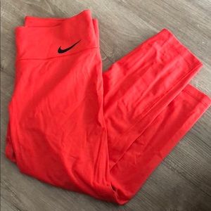 Nike Crimson Capris- M